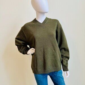 Relaxed V-neck sweater